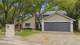 1906 Hillingway, San Antonio, TX 78248
