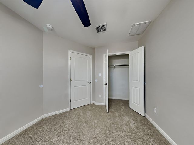 1052 Esplanade PKWY, San Marcos, TX 78666