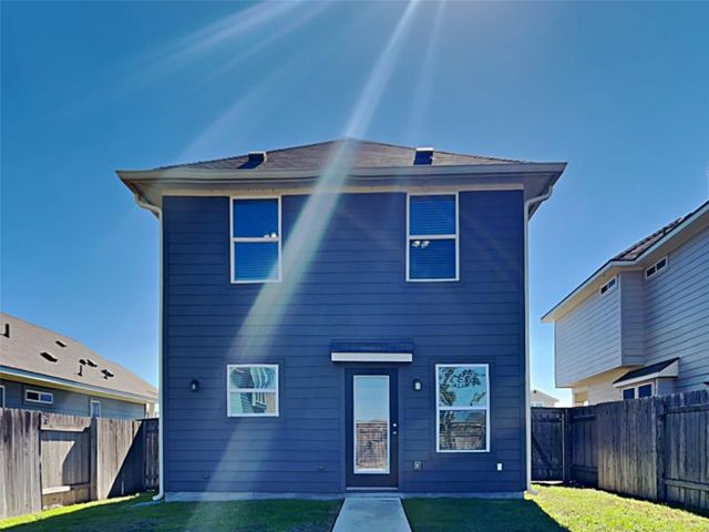 1052 Esplanade PKWY, San Marcos, TX 78666