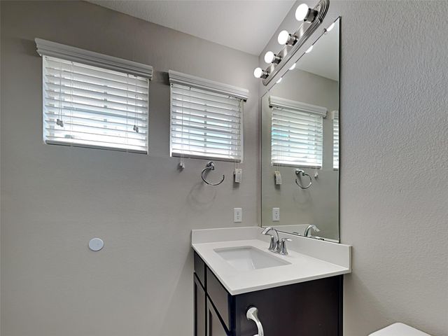 1052 Esplanade PKWY, San Marcos, TX 78666