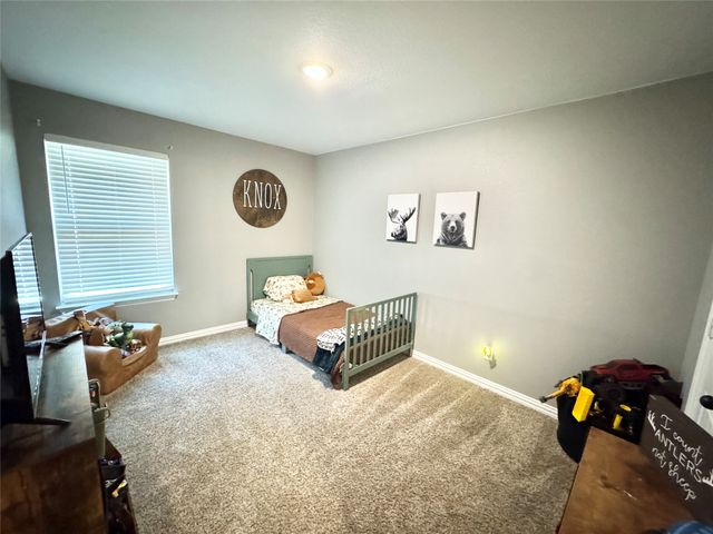 1816 Vallana Drive, Gainesville, TX 76240
