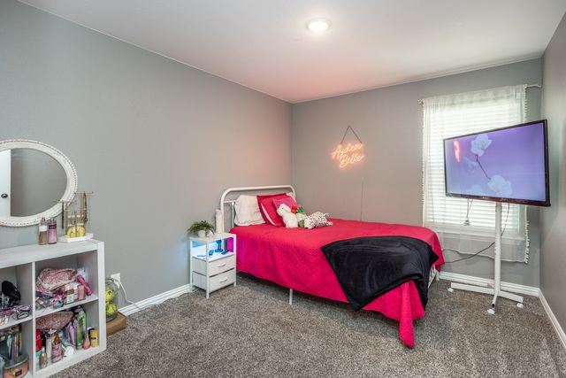1816 Vallana Drive, Gainesville, TX 76240