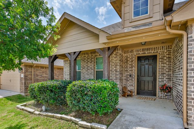 1816 Vallana Drive, Gainesville, TX 76240