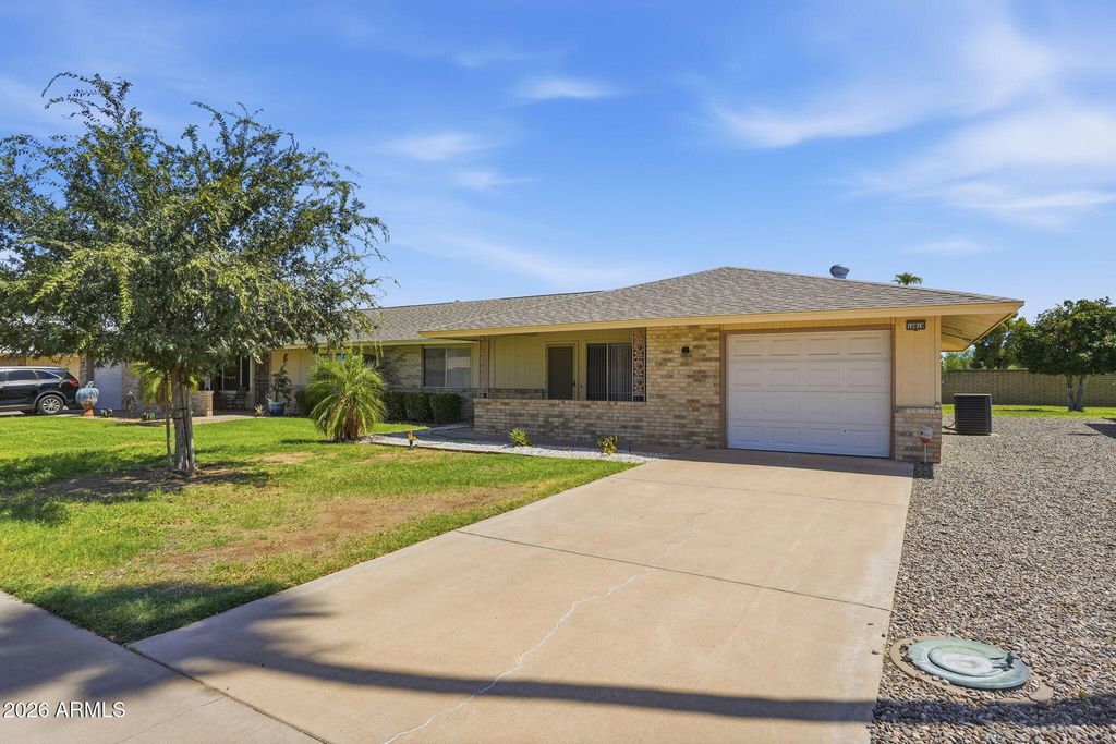 10819 W CAMEO Drive, Sun City, AZ 85351 — photo 3