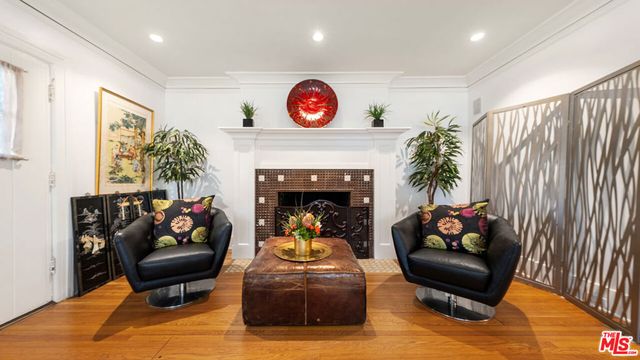 1625 Opechee Way, Glendale, CA 91208