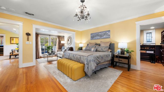 1625 Opechee Way, Glendale, CA 91208
