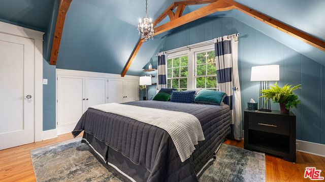 1625 Opechee Way, Glendale, CA 91208