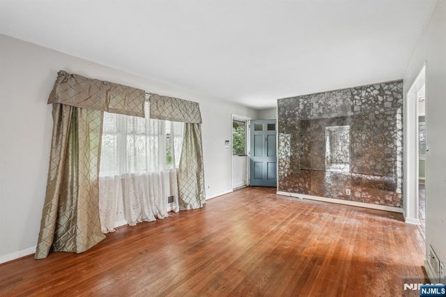 783 Sunset Terrace, Franklin Lakes, NJ 07417