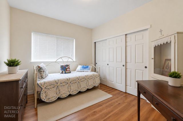 6141 Hall Ln, Carmichael, CA 95608