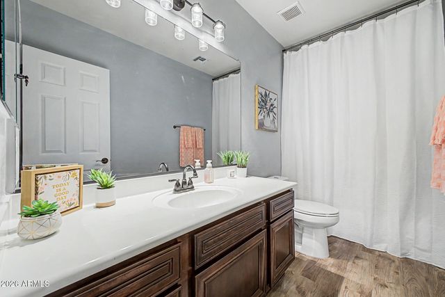 7239 E NATHAN Street, Mesa, AZ 85207