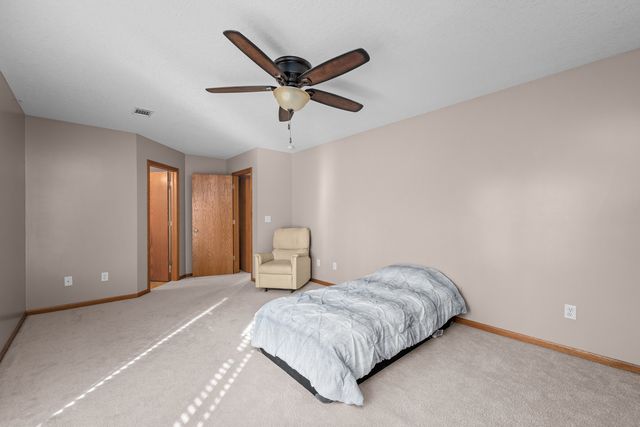 1133 33rd Avenue Circle, Silvis, IL 61282