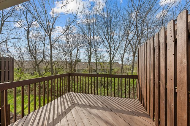1133 33rd Avenue Circle, Silvis, IL 61282
