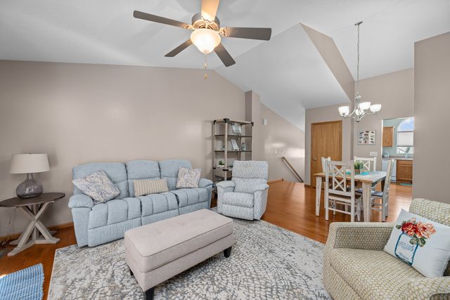 1133 33rd Avenue Circle, Silvis, IL 61282