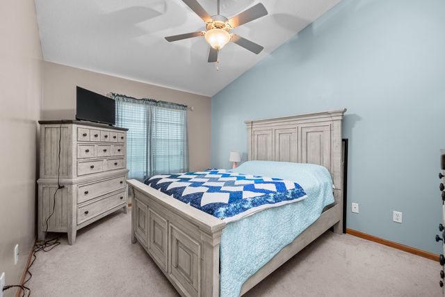 1133 33rd Avenue Circle, Silvis, IL 61282