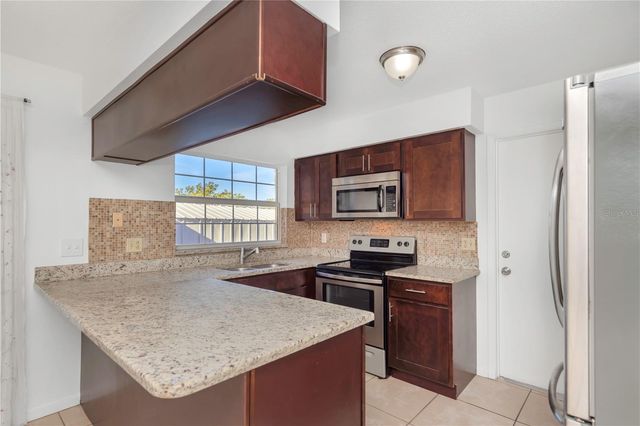 8327 JACQUELINE COURT, Zephyrhills, FL 33541