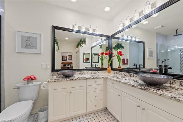 8239 Parkstone PL 102, Naples, FL 34120