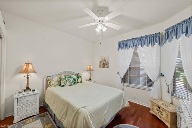 8239 Parkstone PL 102, Naples, FL 34120