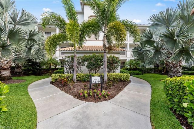 8239 Parkstone PL 102, Naples, FL 34120