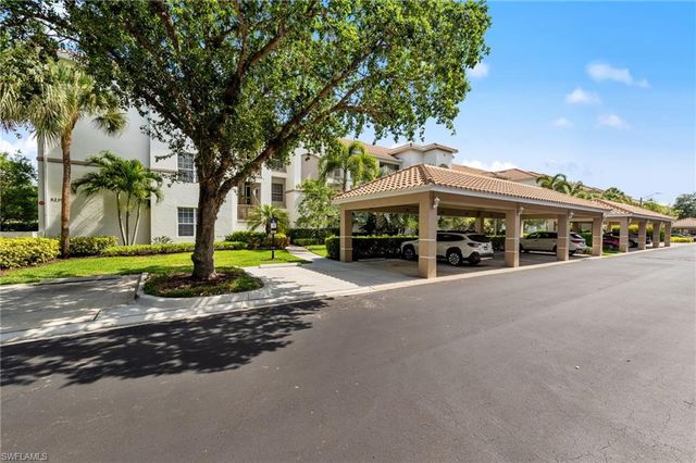 8239 Parkstone PL 102, Naples, FL 34120