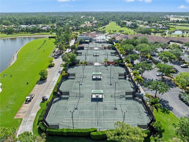 8239 Parkstone PL 102, Naples, FL 34120