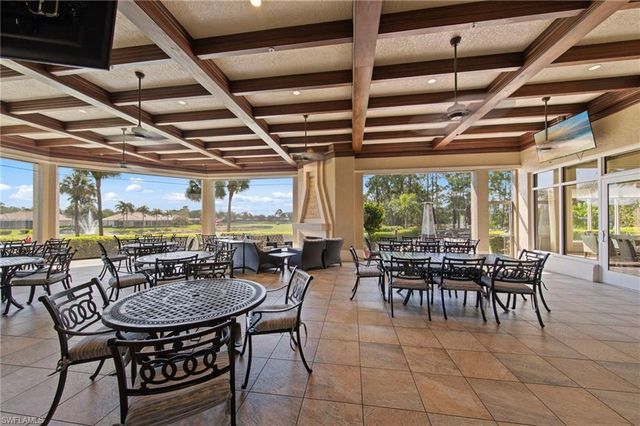 8239 Parkstone PL 102, Naples, FL 34120