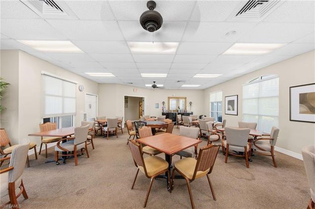 8239 Parkstone PL 102, Naples, FL 34120