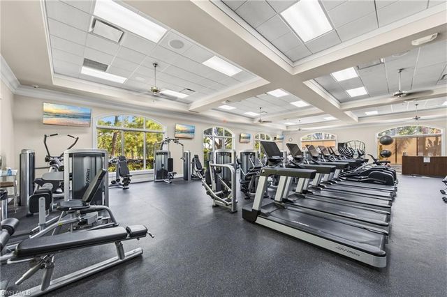 8239 Parkstone PL 102, Naples, FL 34120