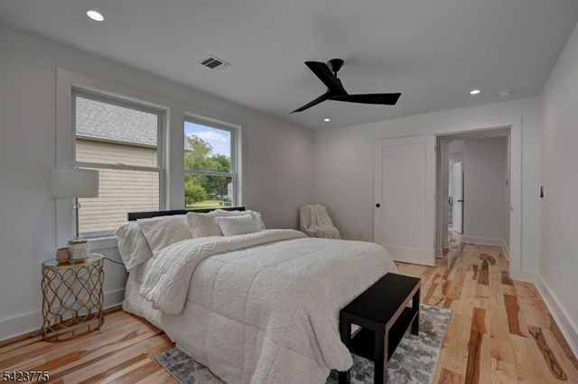 6 Brook St, Peapack Gladstone Boro, NJ 07977