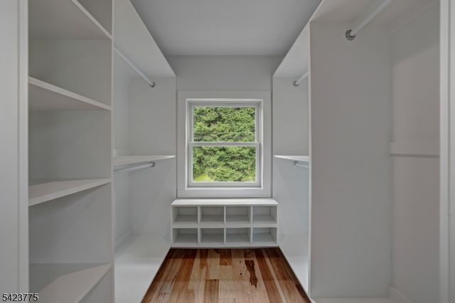 6 Brook St, Peapack Gladstone Boro, NJ 07977
