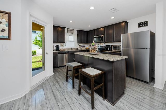 5424 COMPANION LANE, Tampa, FL 33619