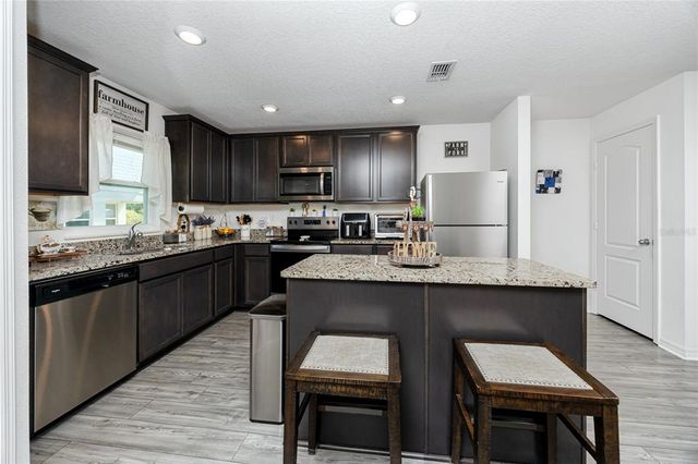 5424 COMPANION LANE, Tampa, FL 33619