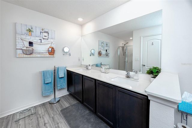 5424 COMPANION LANE, Tampa, FL 33619