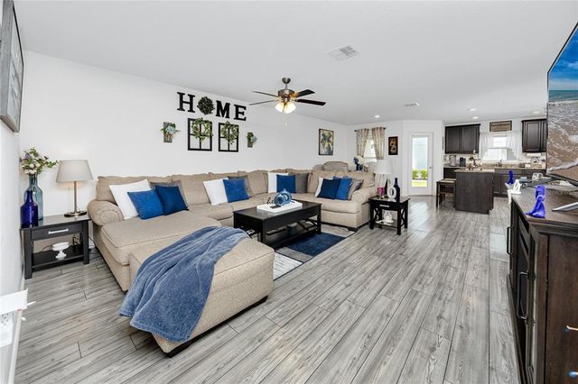 5424 COMPANION LANE, Tampa, FL 33619