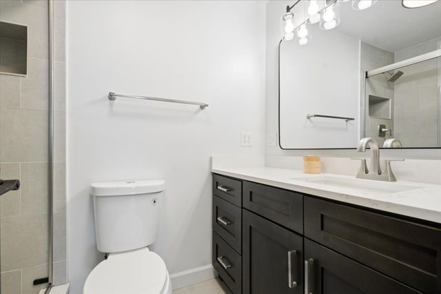 7033 N KEDZIE Avenue 1615, Chicago, IL 60645