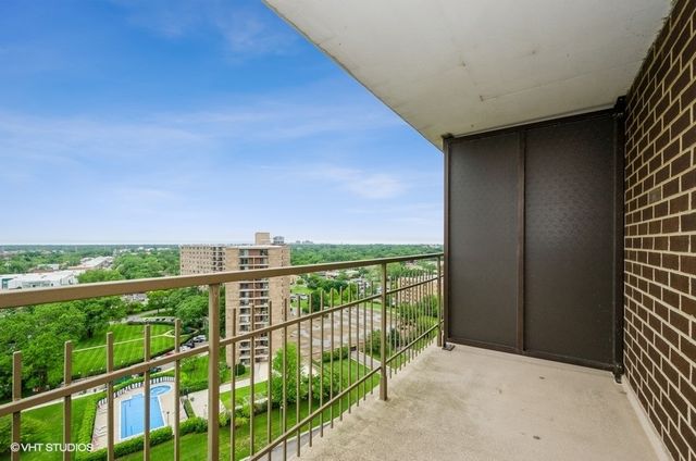 7033 N KEDZIE Avenue 1615, Chicago, IL 60645