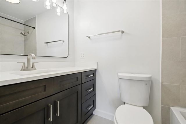7033 N KEDZIE Avenue 1615, Chicago, IL 60645