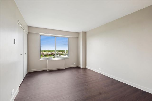 7033 N KEDZIE Avenue 1615, Chicago, IL 60645