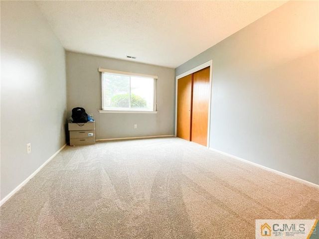 410 Edison Glen Terrace, Edison, NJ 08837