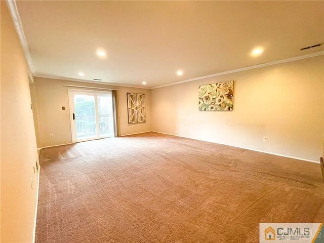 410 Edison Glen Terrace, Edison, NJ 08837