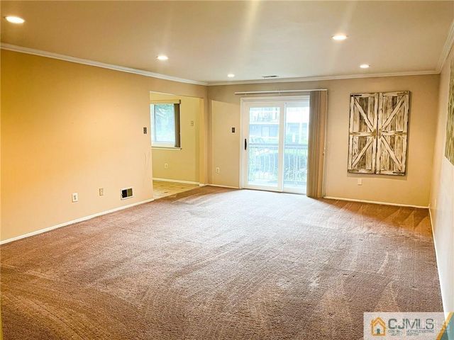 410 Edison Glen Terrace, Edison, NJ 08837