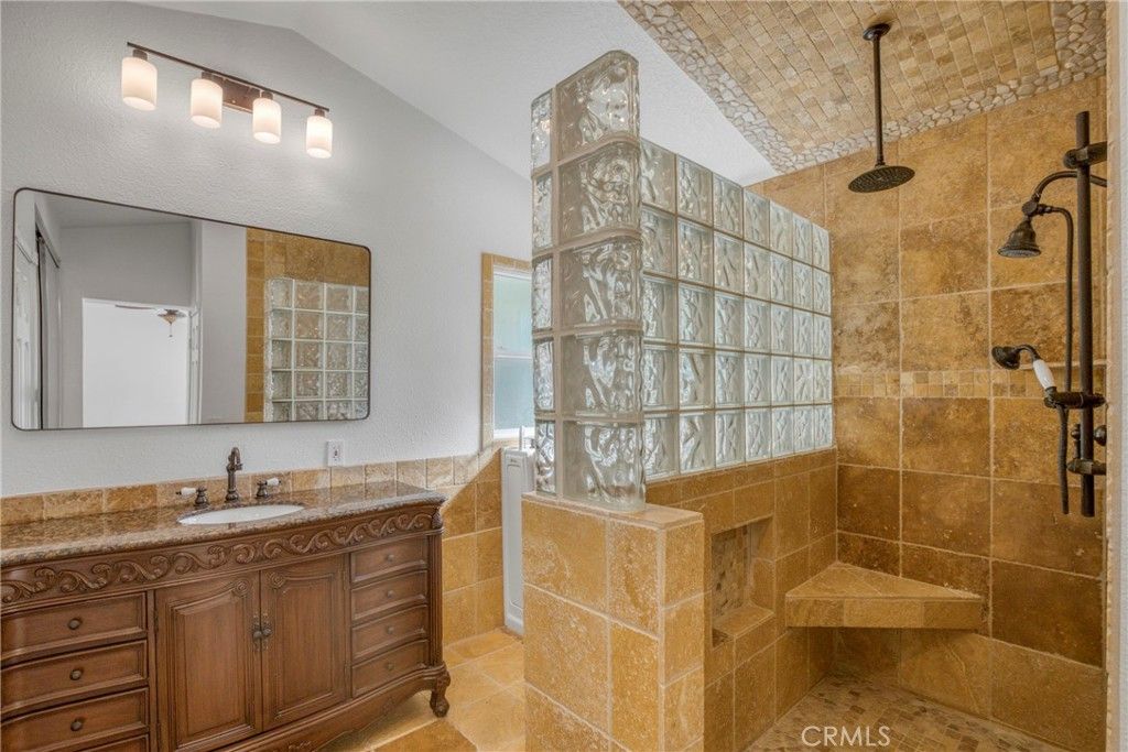 Image 19 of property listing at 36 Bloomdale, Irvine, CA 92614