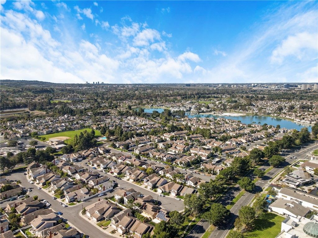 Image 35 of property listing at 36 Bloomdale, Irvine, CA 92614