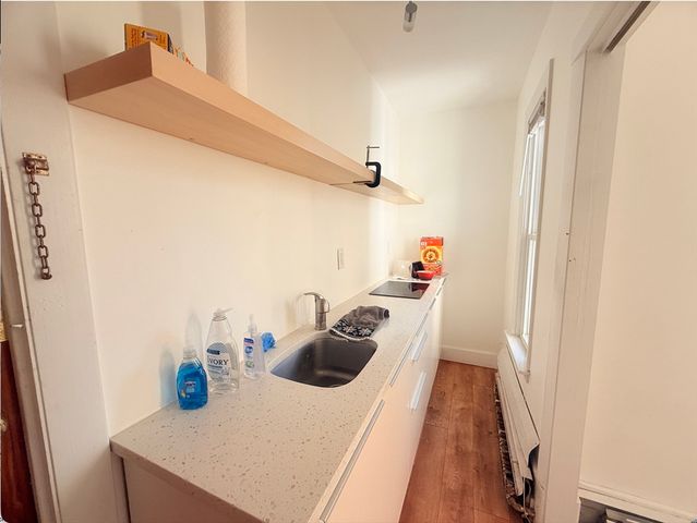 278 Harvard St 8, Cambridge, MA 02139