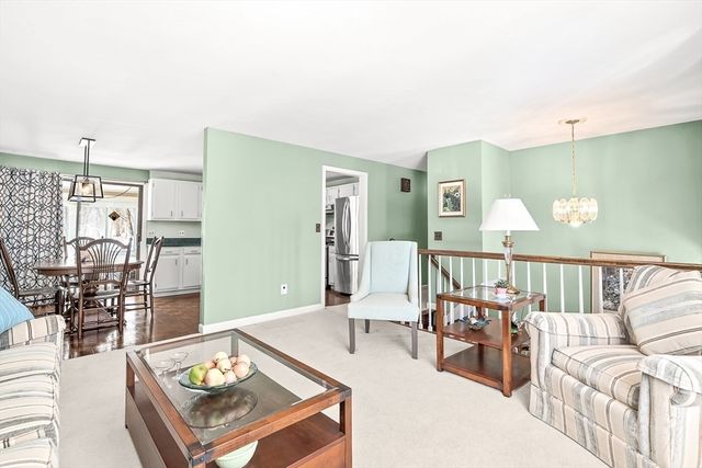 54 Montaup Ave, Dracut, MA 01826