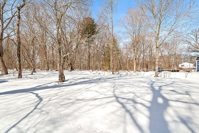 54 Montaup Ave, Dracut, MA 01826