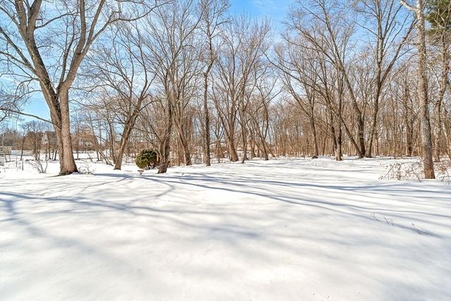 54 Montaup Ave, Dracut, MA 01826