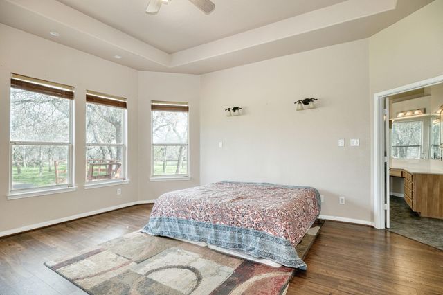 430 Indian Hill Trl, Kyle, TX 78640