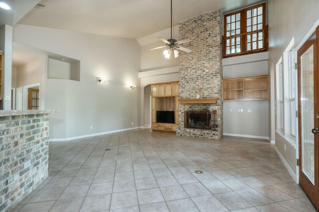 430 Indian Hill Trl, Kyle, TX 78640