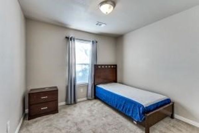 2719 Avenue J, Fort Worth, TX 76105