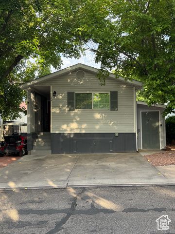 24 COTTONWOOD LN, Hurricane, UT 84737